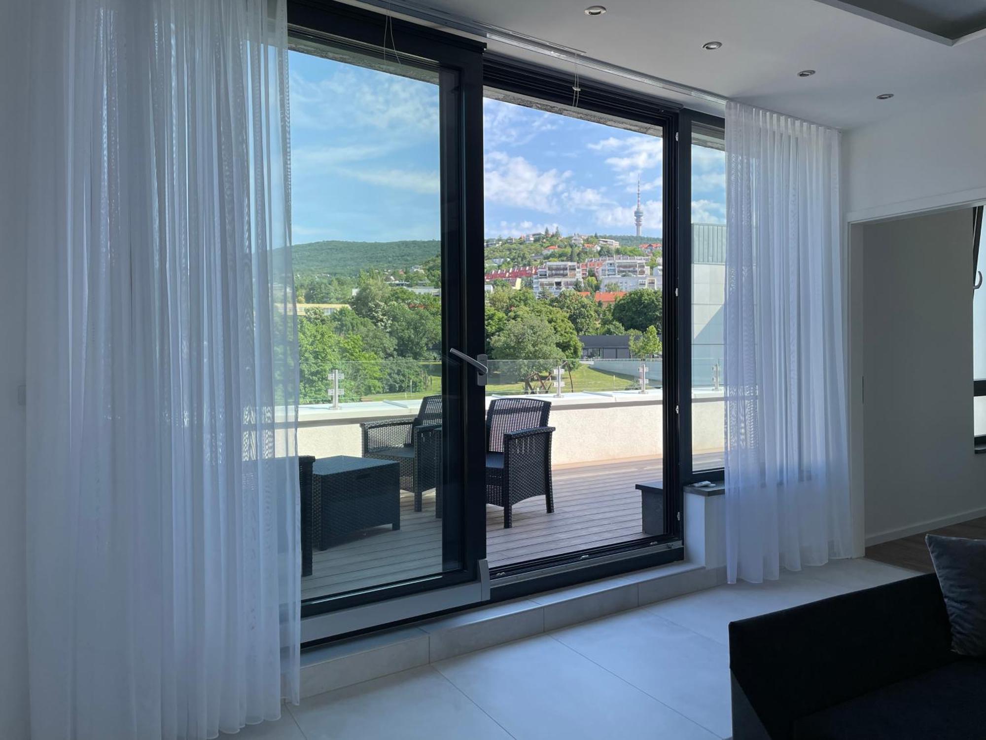 Exkluziv Panoramas Lakas Pecs Lägenhet Exteriör bild